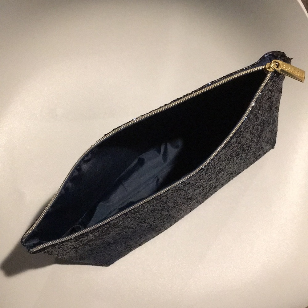 Multipurpose glitter pouch - Picture 3 of 3